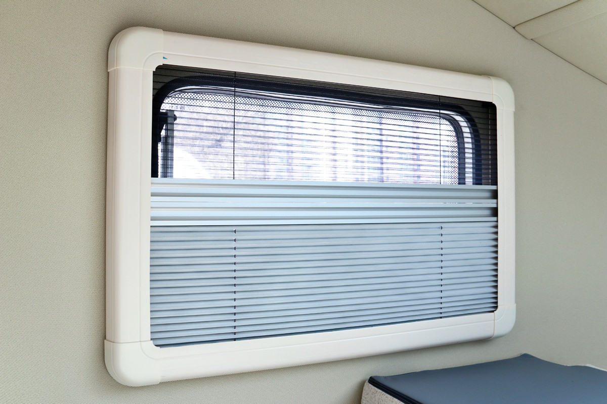 這款房車是怎么實現(xiàn)舒適大床的？