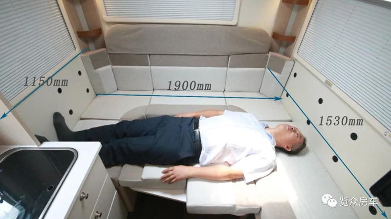 老人孩子房車旅行，選擇這款房車合適