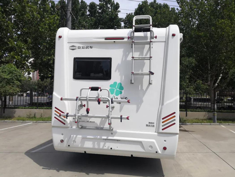 過(guò)幾天沈陽(yáng)特?zé)狒[，這么多房車