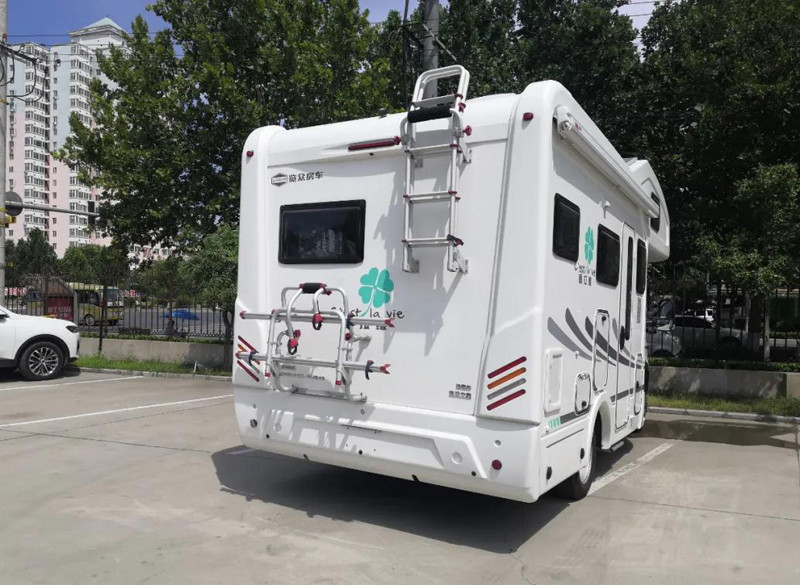 過(guò)幾天沈陽(yáng)特?zé)狒[，這么多房車