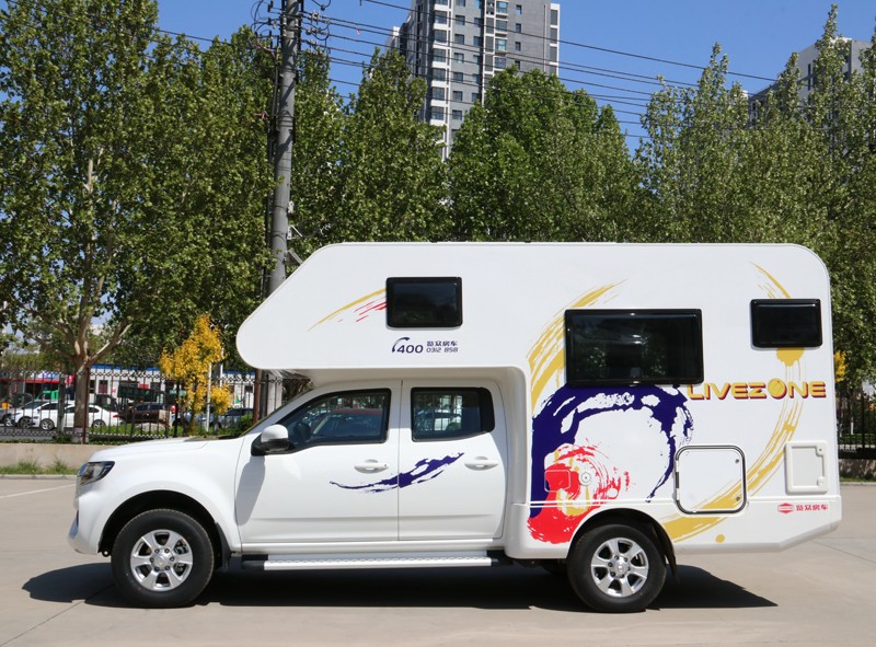 四驅(qū)、兩張超大床人床的房車，看這款