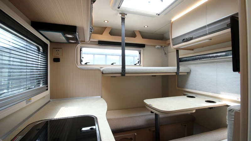 不僅僅動(dòng)力好，還有上下鋪的房車(chē)