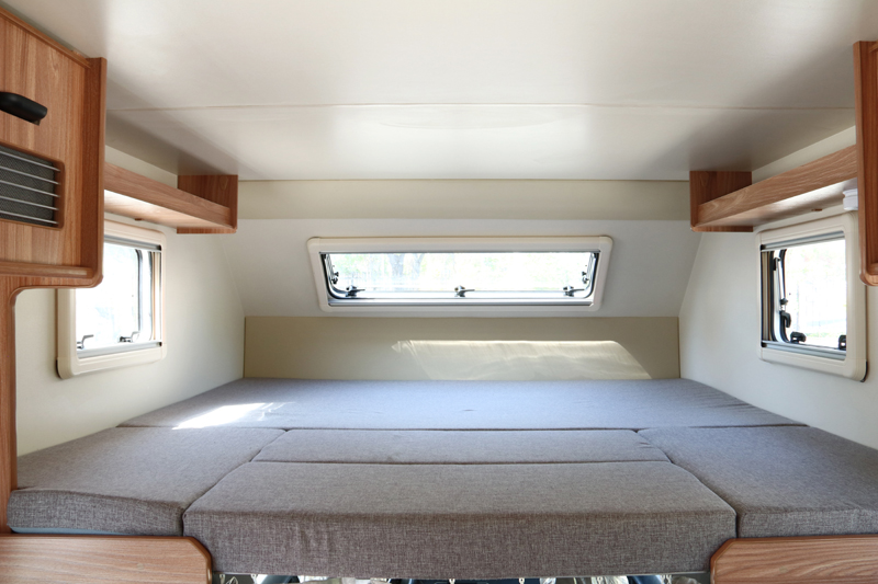 這個(gè)房車(chē)優(yōu)惠只有兩臺(tái)，力度還挺大