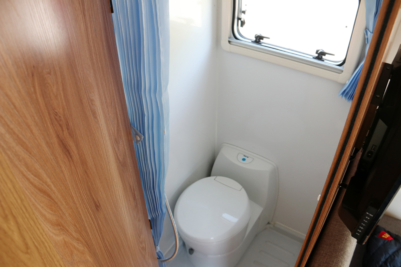 這個(gè)房車(chē)優(yōu)惠只有兩臺(tái)，力度還挺大