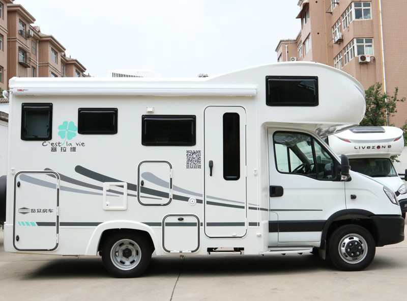 要大空間也更舒適，這樣的房車很棒