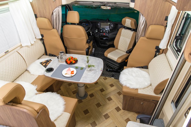 2021年選房車，自動(dòng)檔、大空間、國(guó)六