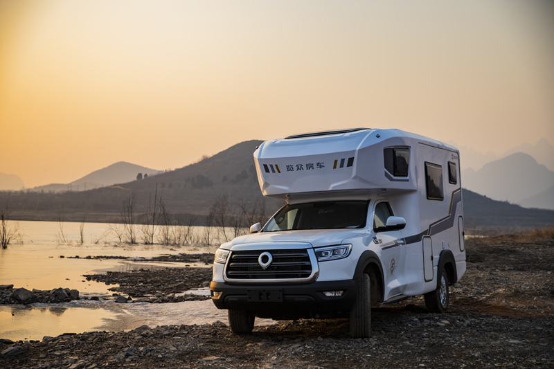 3月，北京房車展，看長(zhǎng)城炮房車