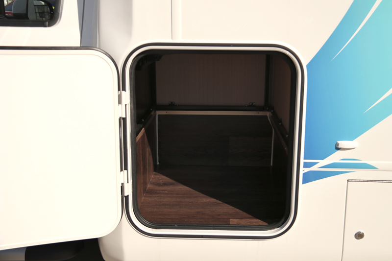 吞得下旅行裝備，房車有它才給力