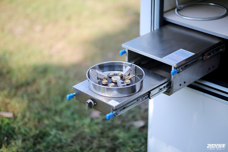 打響第二炮！搶先實(shí)拍體驗(yàn)覽眾自由炮-B皮卡四驅(qū)房車