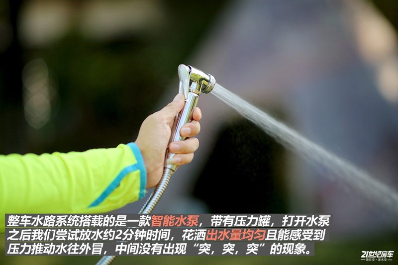 打響第二炮！搶先實(shí)拍體驗(yàn)覽眾自由炮-B皮卡四驅(qū)房車