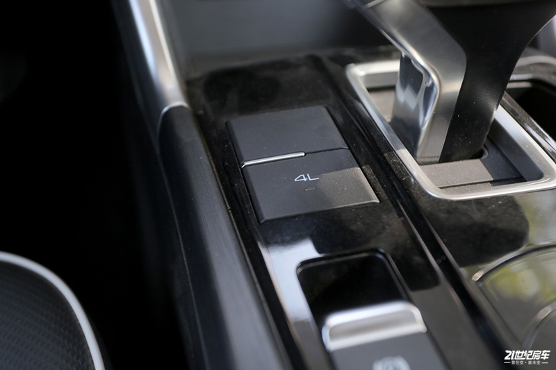 打響第二炮！搶先實(shí)拍體驗(yàn)覽眾自由炮-B皮卡四驅(qū)房車