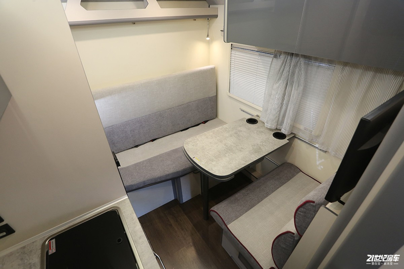 打響第二炮！搶先實(shí)拍體驗(yàn)覽眾自由炮-B皮卡四驅(qū)房車