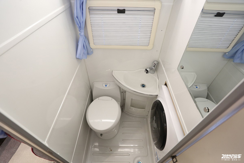 打響第二炮！搶先實(shí)拍體驗(yàn)覽眾自由炮-B皮卡四驅(qū)房車