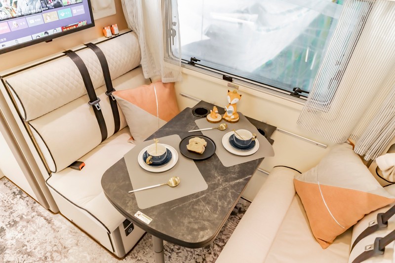 自由炮AB同展，您選哪款？