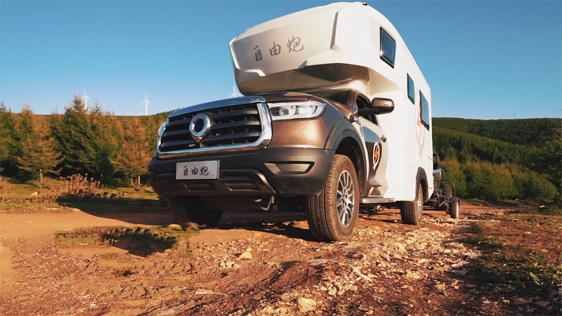 年輕、動(dòng)力、狂野、舒適，這款房車好