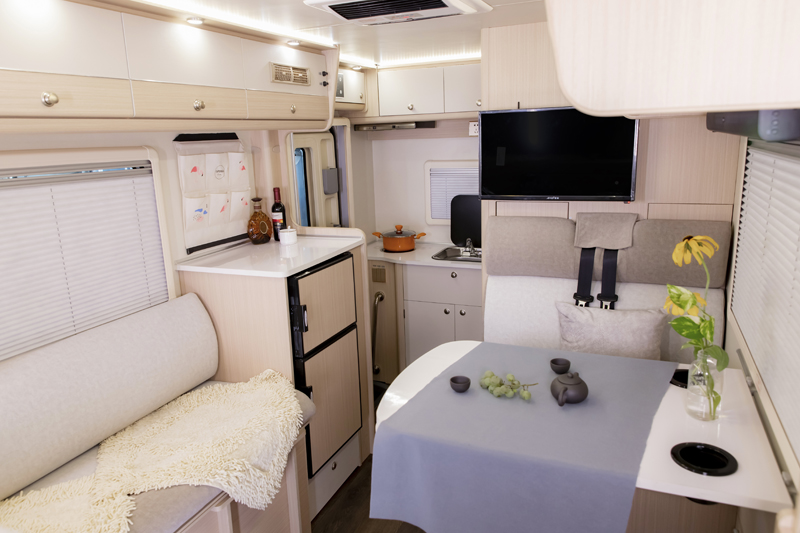 有四驅(qū)才是王道，這兩款國產(chǎn)房車可選