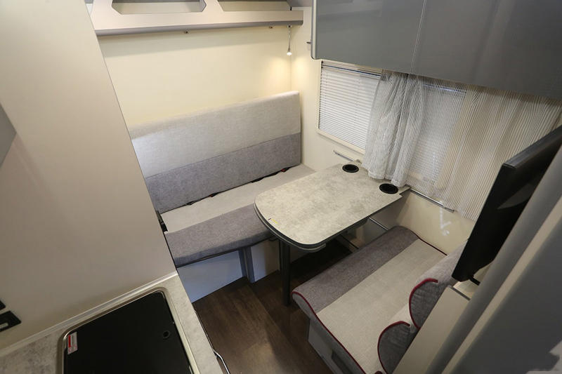 動(dòng)力 豐富配置，這樣的房車省心、舒心