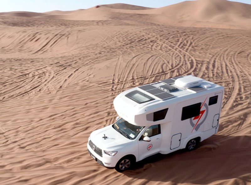 極致動(dòng)力、四驅(qū)越野，樣樣都強(qiáng)，就是這款房車