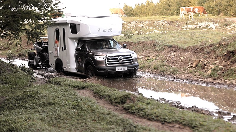 覽眾房車(chē)即將推出新一代越野升頂房車(chē)
