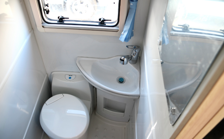 分時(shí)四驅(qū)、超大空間、一代經(jīng)典——風(fēng)駿C7！