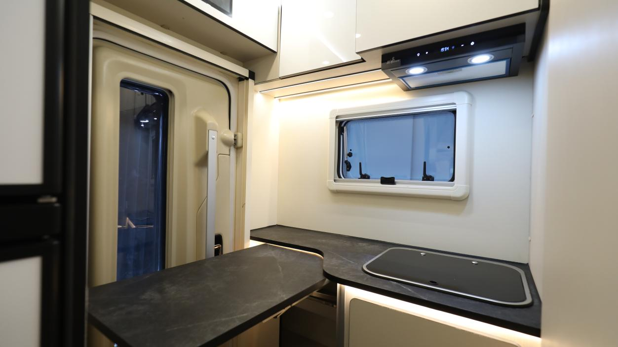 售價(jià)公布l自由炮C耀目上市！