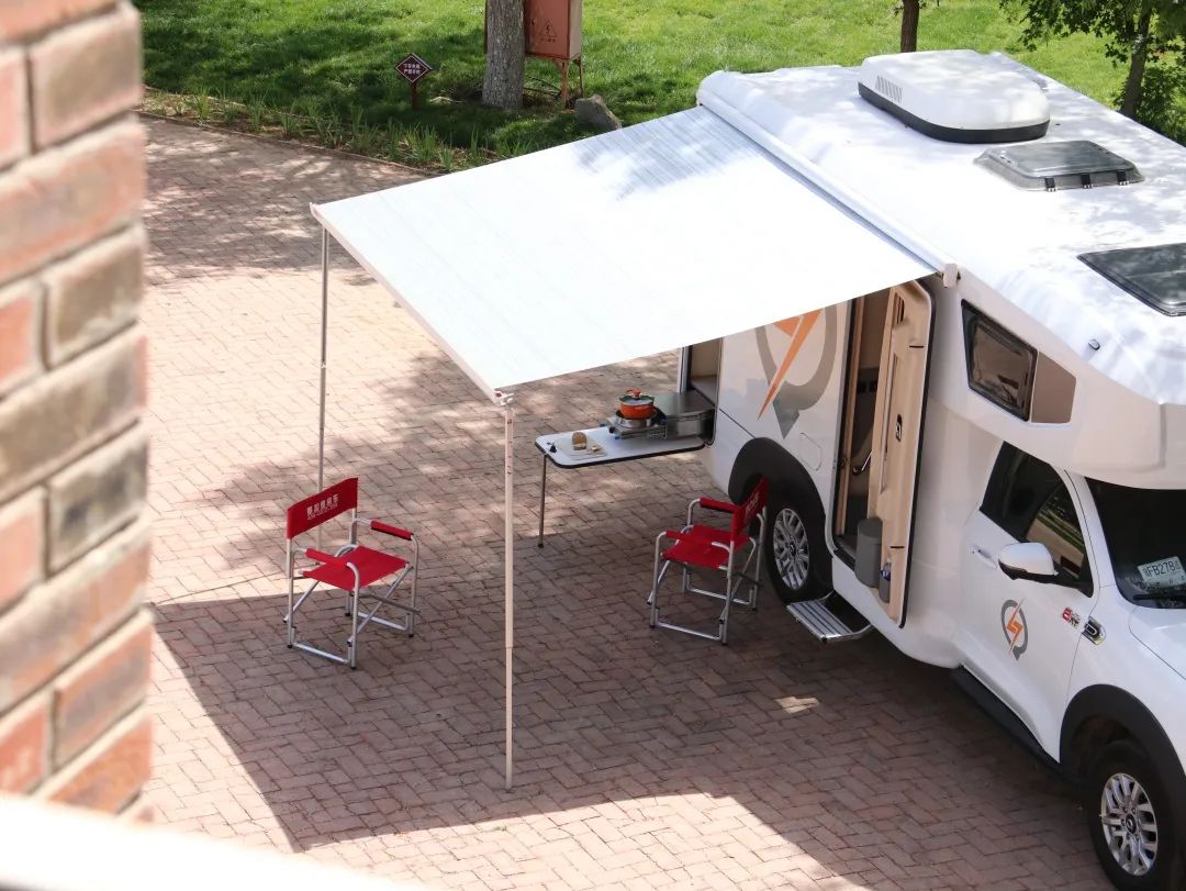 想買輛房車環(huán)游中國，該選B型還是C型？