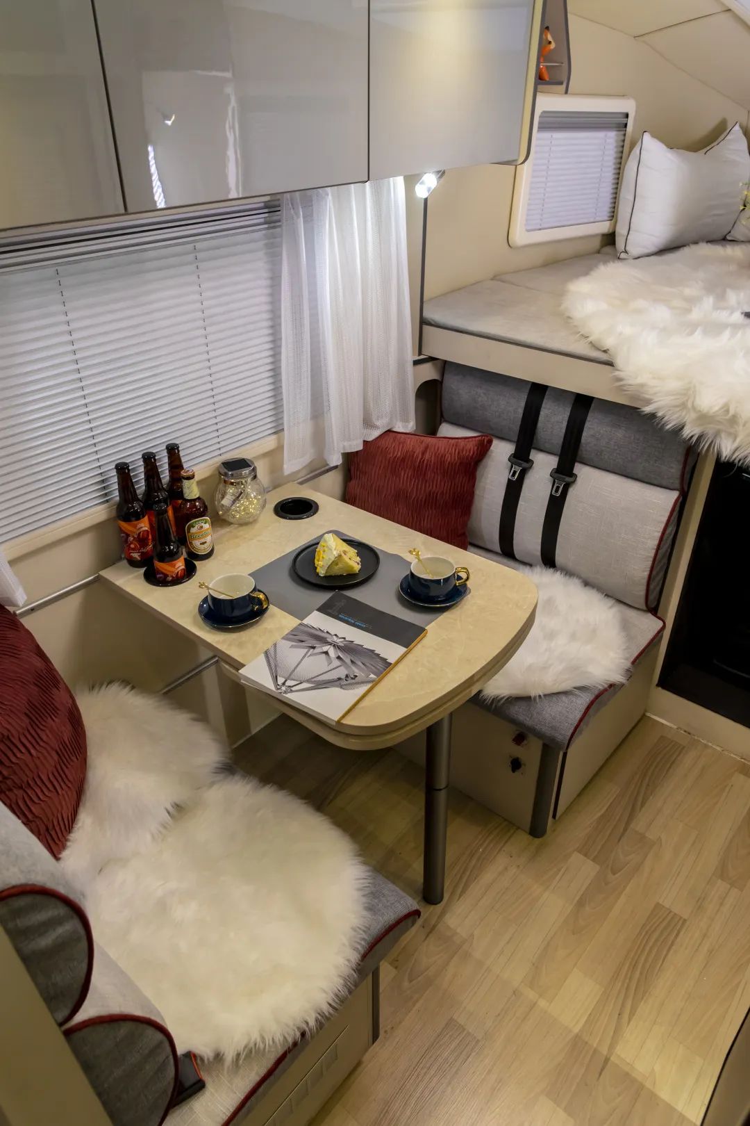 想買輛房車環(huán)游中國，該選B型還是C型？