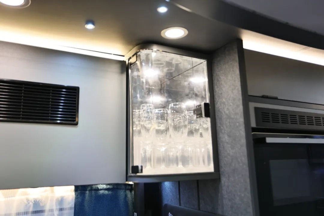 TOD智能四驅(qū) 全車越野套件，這是不是你理想的C型越野房車？