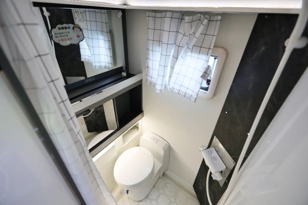 TOD智能四驅(qū) 全車越野套件，這是不是你理想的C型越野房車？