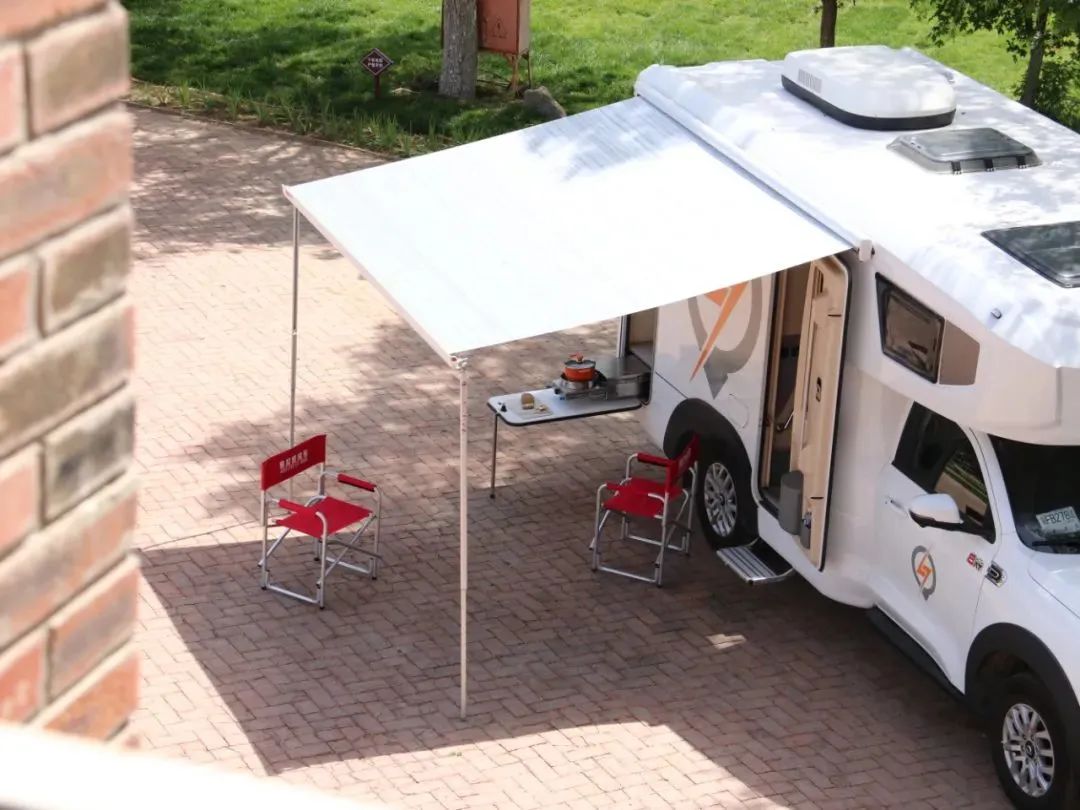 房車出行，做好這幾點(diǎn)你會(huì)更安全！