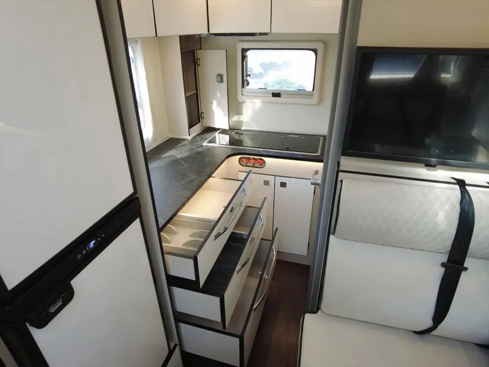 出門旅行行李太多沒地方放？這輛可以完美解決