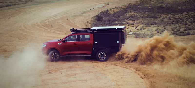 開著二炮去宿營什么感受？