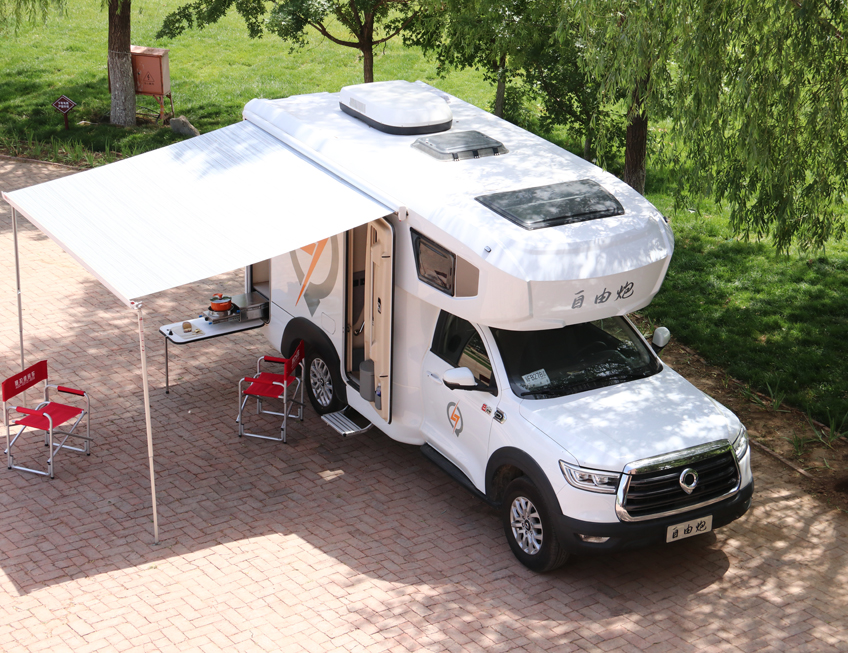 覽眾房車(chē)是國(guó)內(nèi)專(zhuān)業(yè)生產(chǎn)、銷(xiāo)售房車(chē)的企業(yè)